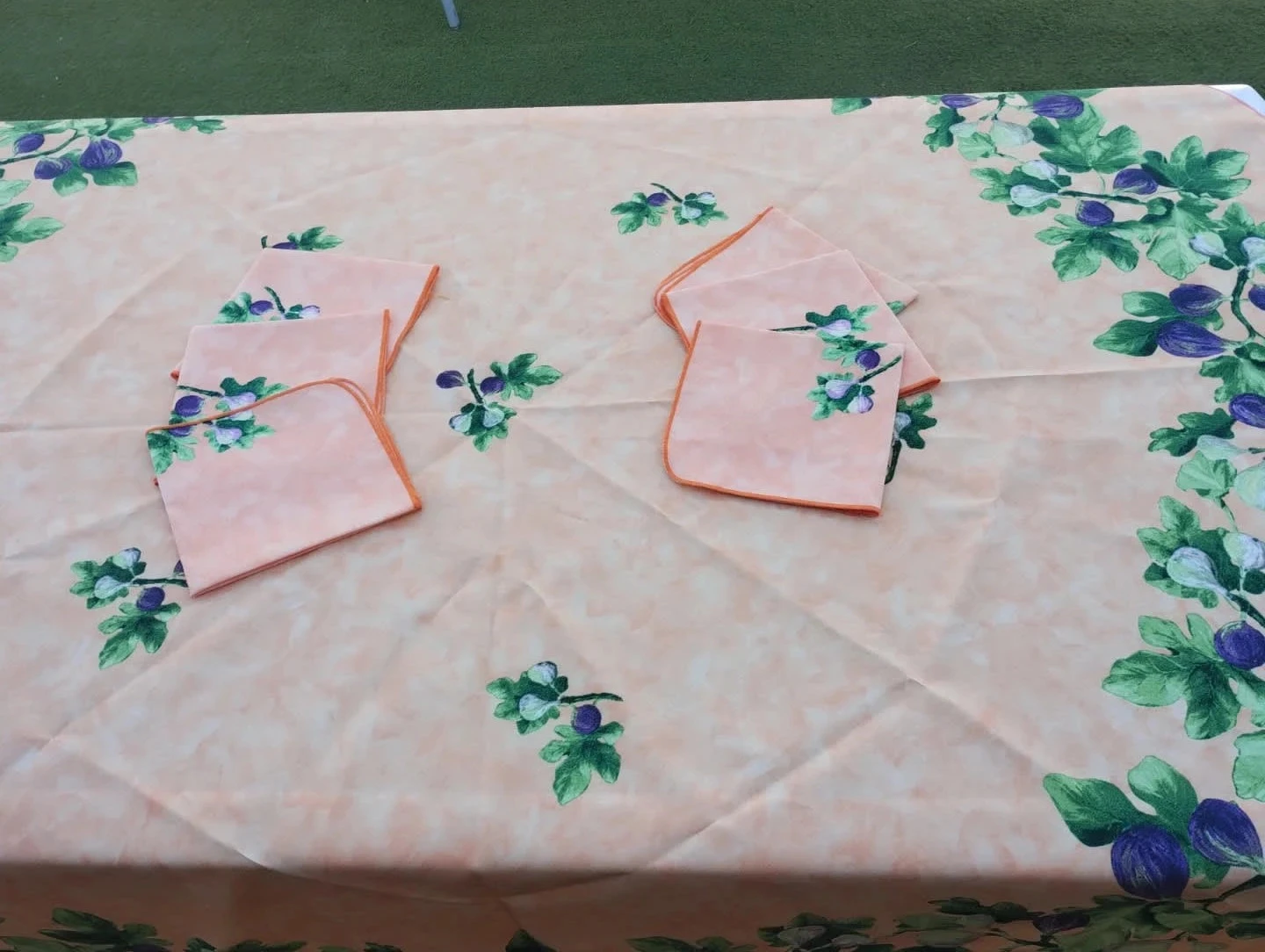 Nappe redonda anaranjada con higo + 6 servilletas, L'enfant de Provence – photo 3